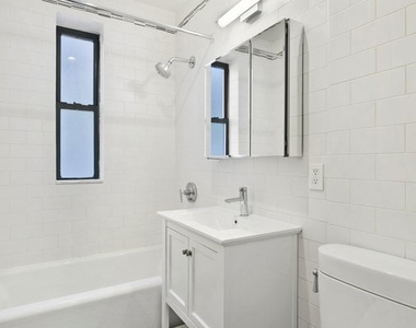 East 70th Street - Photo Thumbnail 7