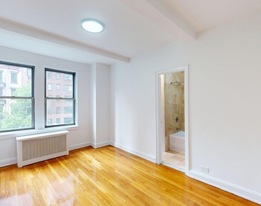East 38th Street - Photo Thumbnail 2