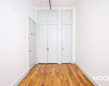 255 McKibbin St  - Photo Thumbnail 2