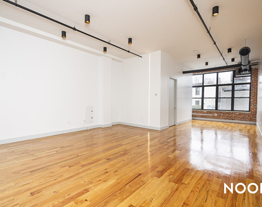 255 McKibbin St  - Photo Thumbnail 9