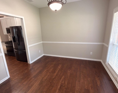 5706 Amberside Lane - Photo Thumbnail 17