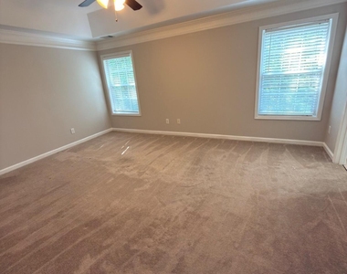 5706 Amberside Lane - Photo Thumbnail 47