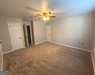 5706 Amberside Lane - Photo Thumbnail 61