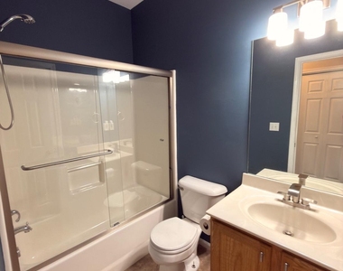 5706 Amberside Lane - Photo Thumbnail 24