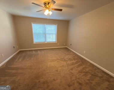 5706 Amberside Lane - Photo Thumbnail 60