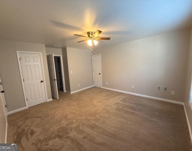 5706 Amberside Lane - Photo Thumbnail 62
