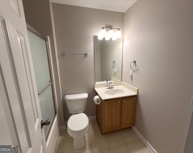 5706 Amberside Lane - Photo Thumbnail 58