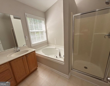 5706 Amberside Lane - Photo Thumbnail 51