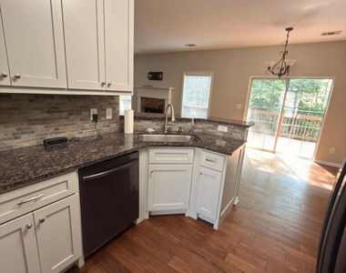 5706 Amberside Lane - Photo Thumbnail 19