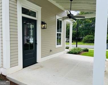 705 Jefferson Street - Photo Thumbnail 2