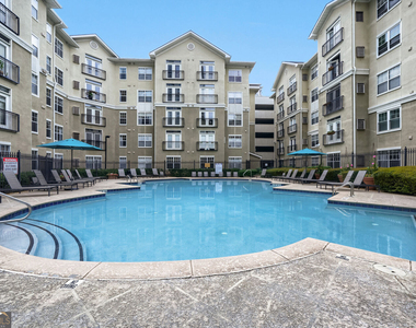 800 Peachtree Street Ne - Photo Thumbnail 12