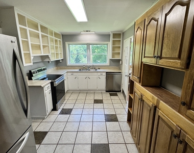 1316 Martin Head Circle - Photo Thumbnail 2