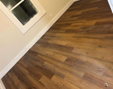 248 Madison Street - Photo Thumbnail 12