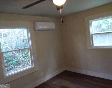 248 Madison Street - Photo Thumbnail 5