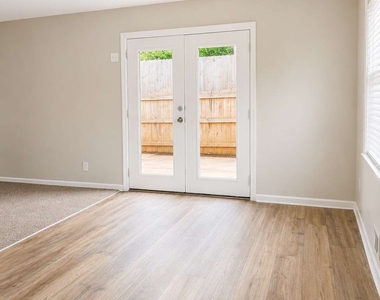 2401 Dawn Court - Photo Thumbnail 3