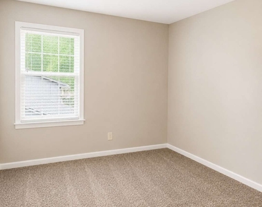 2401 Dawn Court - Photo Thumbnail 6