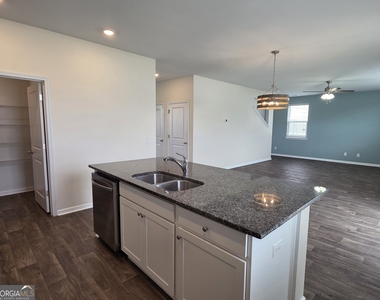 114 Troupe Drive - Photo Thumbnail 10