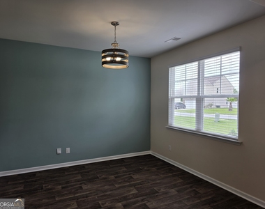 114 Troupe Drive - Photo Thumbnail 4