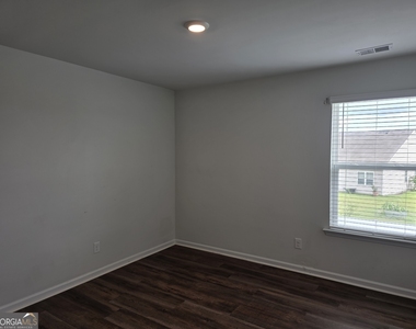 114 Troupe Drive - Photo Thumbnail 16