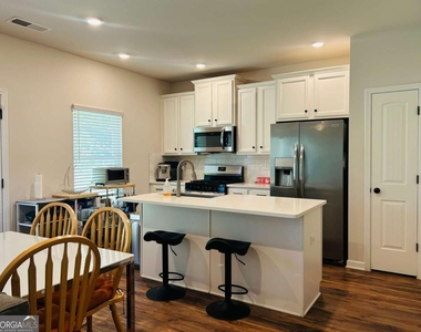 57 Pacific Avenue - Photo Thumbnail 10