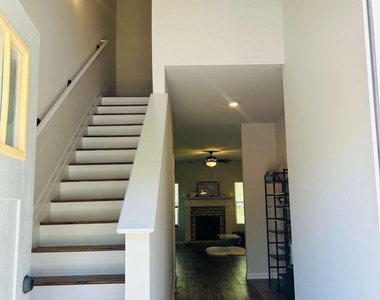 57 Pacific Avenue - Photo Thumbnail 3