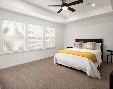 1515 Brantin Drive - Photo Thumbnail 7