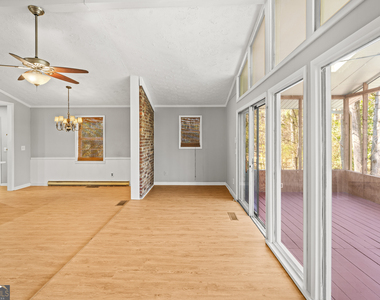 4421 Jacobs Drive - Photo Thumbnail 4