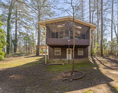 4421 Jacobs Drive - Photo Thumbnail 3
