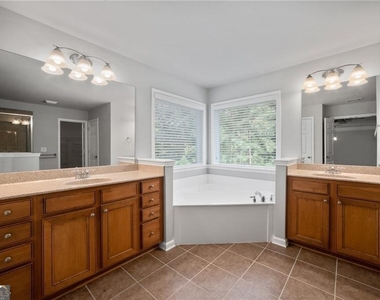 4825 Shiloh Creek Court - Photo Thumbnail 21