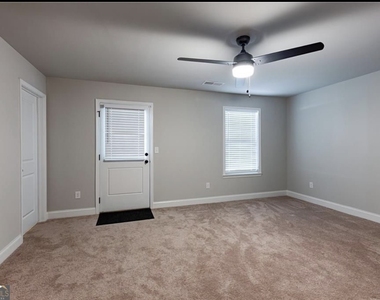 3312 Sangster Way - Photo Thumbnail 18