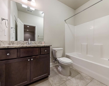 3312 Sangster Way - Photo Thumbnail 12