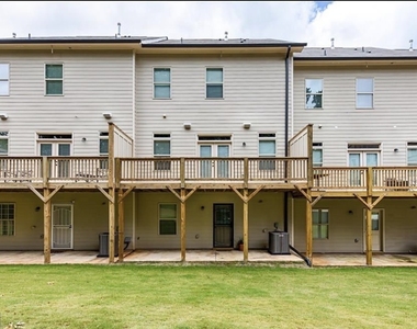 3312 Sangster Way - Photo Thumbnail 21