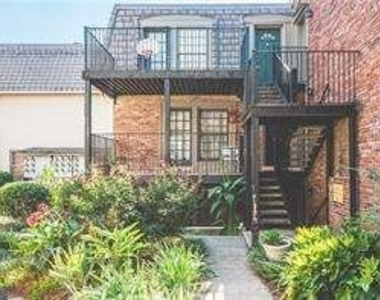 3091 Colonial Way - Photo Thumbnail 3