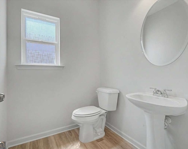 59 Bennett Way Se - Photo Thumbnail 3