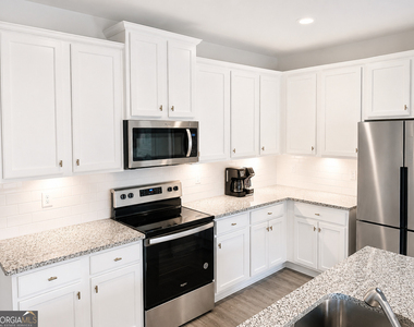 3457 Sumersbe Court - Photo Thumbnail 2