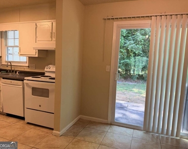 728 Burnt Creek Drive Nw - Photo Thumbnail 7