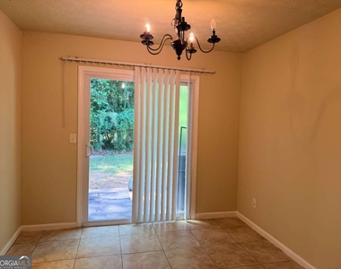 728 Burnt Creek Drive Nw - Photo Thumbnail 4