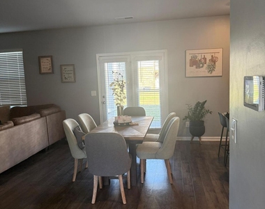 314 Pepin Court - Photo Thumbnail 2