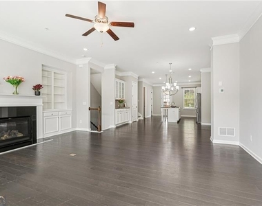741 Topsail Lane - Photo Thumbnail 9