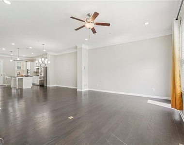 741 Topsail Lane - Photo Thumbnail 10