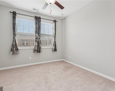 741 Topsail Lane - Photo Thumbnail 34