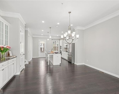 741 Topsail Lane - Photo Thumbnail 11