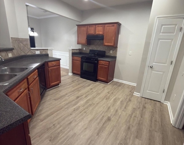 6106 Allpoint Way - Photo Thumbnail 2