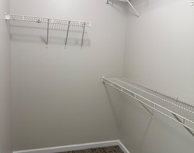 6106 Allpoint Way - Photo Thumbnail 16