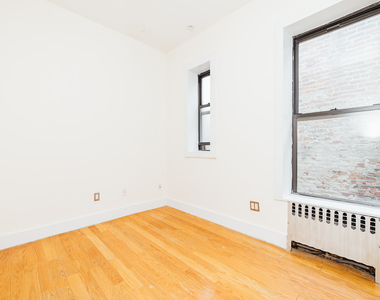 169 Rogers Ave - Photo Thumbnail 4