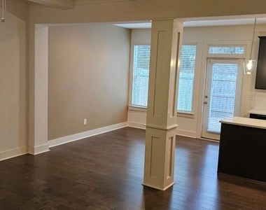 263 Auburn Valley Way - Photo Thumbnail 5