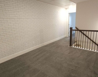 263 Auburn Valley Way - Photo Thumbnail 16