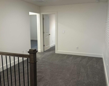 263 Auburn Valley Way - Photo Thumbnail 14