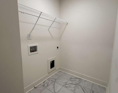 263 Auburn Valley Way - Photo Thumbnail 25
