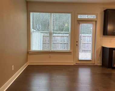 263 Auburn Valley Way - Photo Thumbnail 6